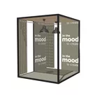Modular Room Box, 200x200x250cm, rama MRB, podłoga systemowa, 2x ściana M50, 2x kotara, sufit Panel Lamel, 2x lampa okrągła