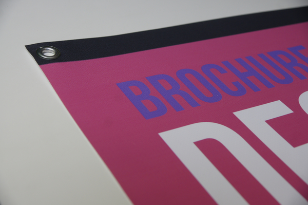 Bannière Bankout Standard 440 - imprimement UV 2 pages, coupé dans le format