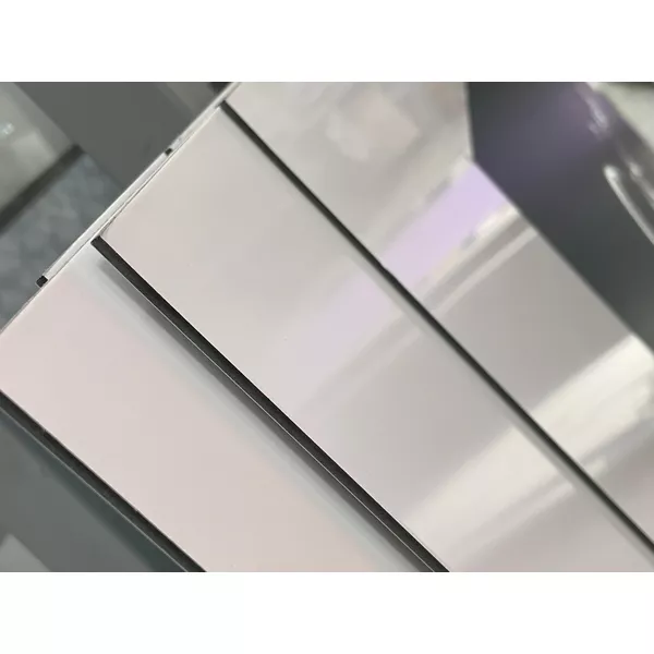 Plaque composite (dibond) - blanc / brut, 3 mm, 0,2 mm revêtement - imprime UV, découper au format