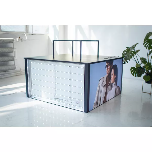 Podium bookcase - 130x130x70cm - 4x LED wall with graphics on the fabric Sam ST, countertop