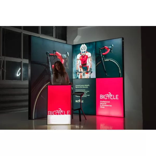 4x3m - stoisko Modularico M100 LED układ L-00943M100, zaplecze, lada, mocowanie TV, nadstawka