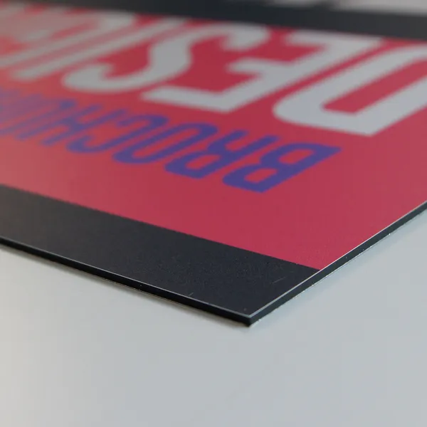 Dibond biało-surowy 3mm, druk UV folia + laminat polimerowy błysk - cięcie do formatu